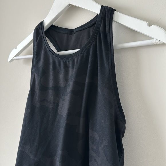 Yogalicious Camo Black Work Out Tank Top Athletic Top Gym Running Drifit Medium - Picture 2 of 4